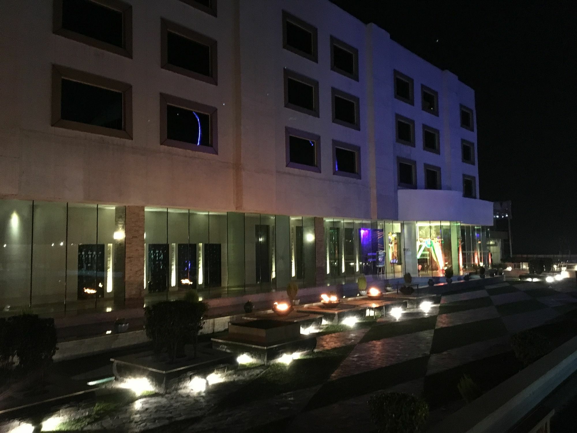 Radisson Blu Hotel Mbd Ludhiana Exterior foto
